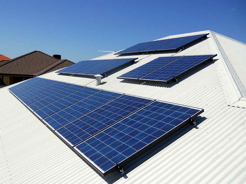 نظام تركيب سقف معدني لوحة للطاقة الشمسية تقطيع الأقواس لسقف القصدير