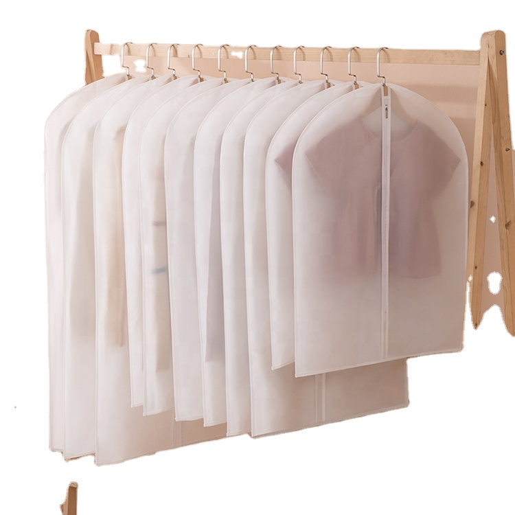 الملابس الشفافة ذات جودة عالية وحقيبة غطاء الملابس المعلقة المصنوعة من البوليستر المعاد تدويره والمضادة للغبار باللون الأبيض