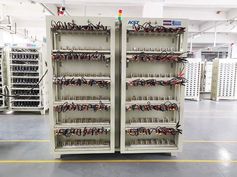 Prismatic battery cell tester